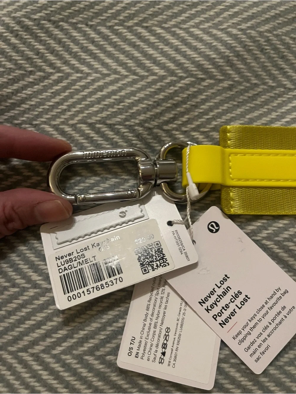 NWT: Sold-Out $20 LULULEMON Never Lost Keychain — Dark Gold, Melrose Tan, Silver - Picture 3 of 6